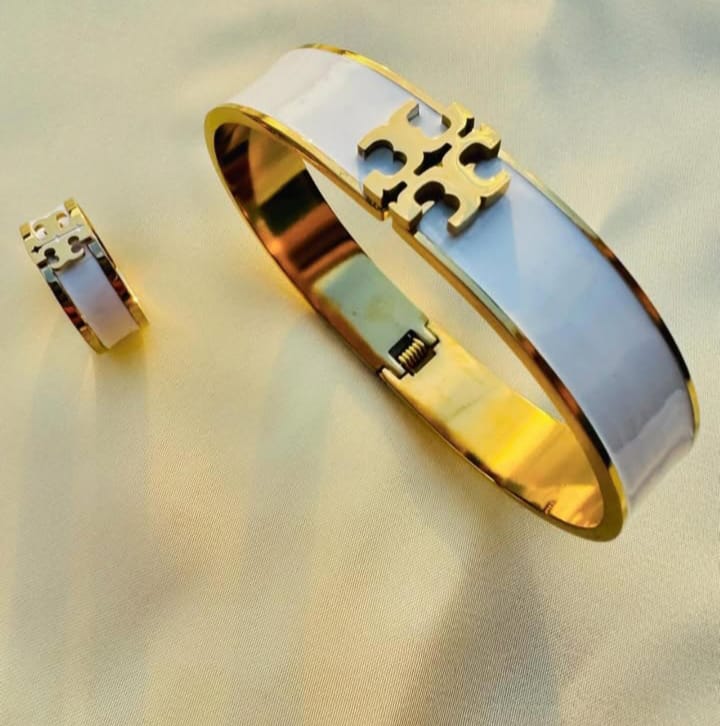 Tory Burch set