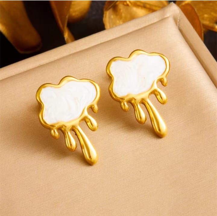 Cloud studs
