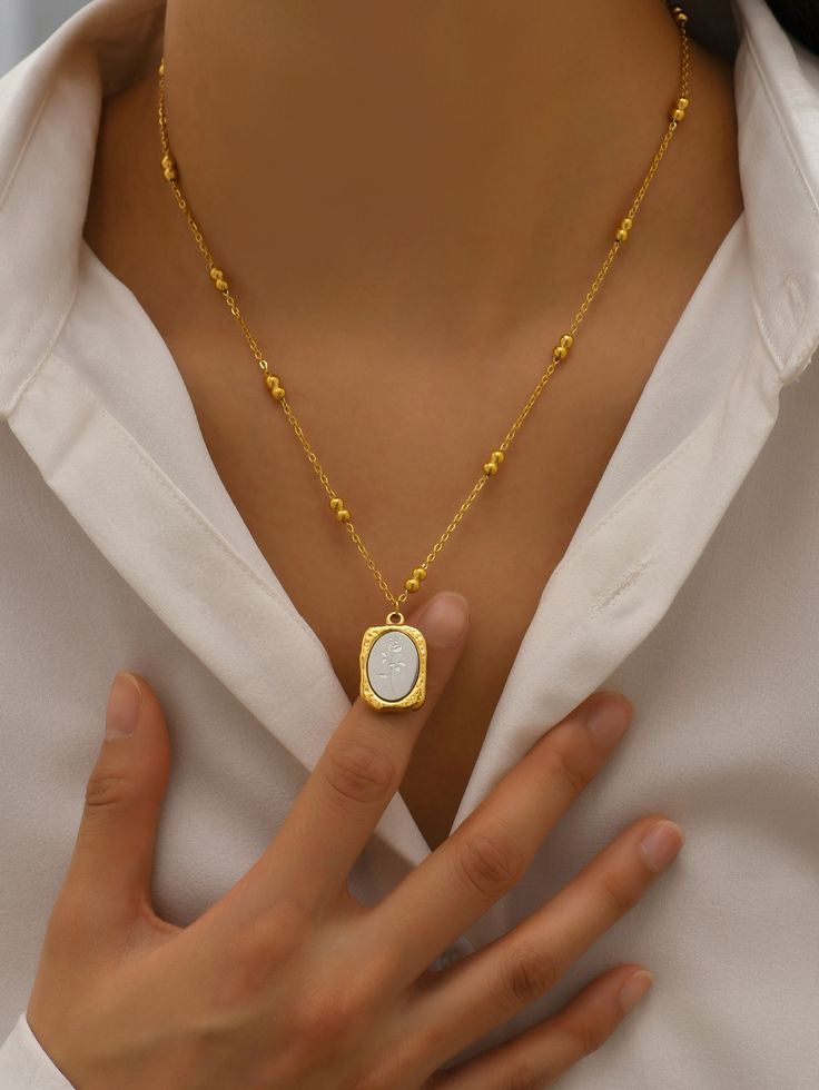 Grey rose necklace