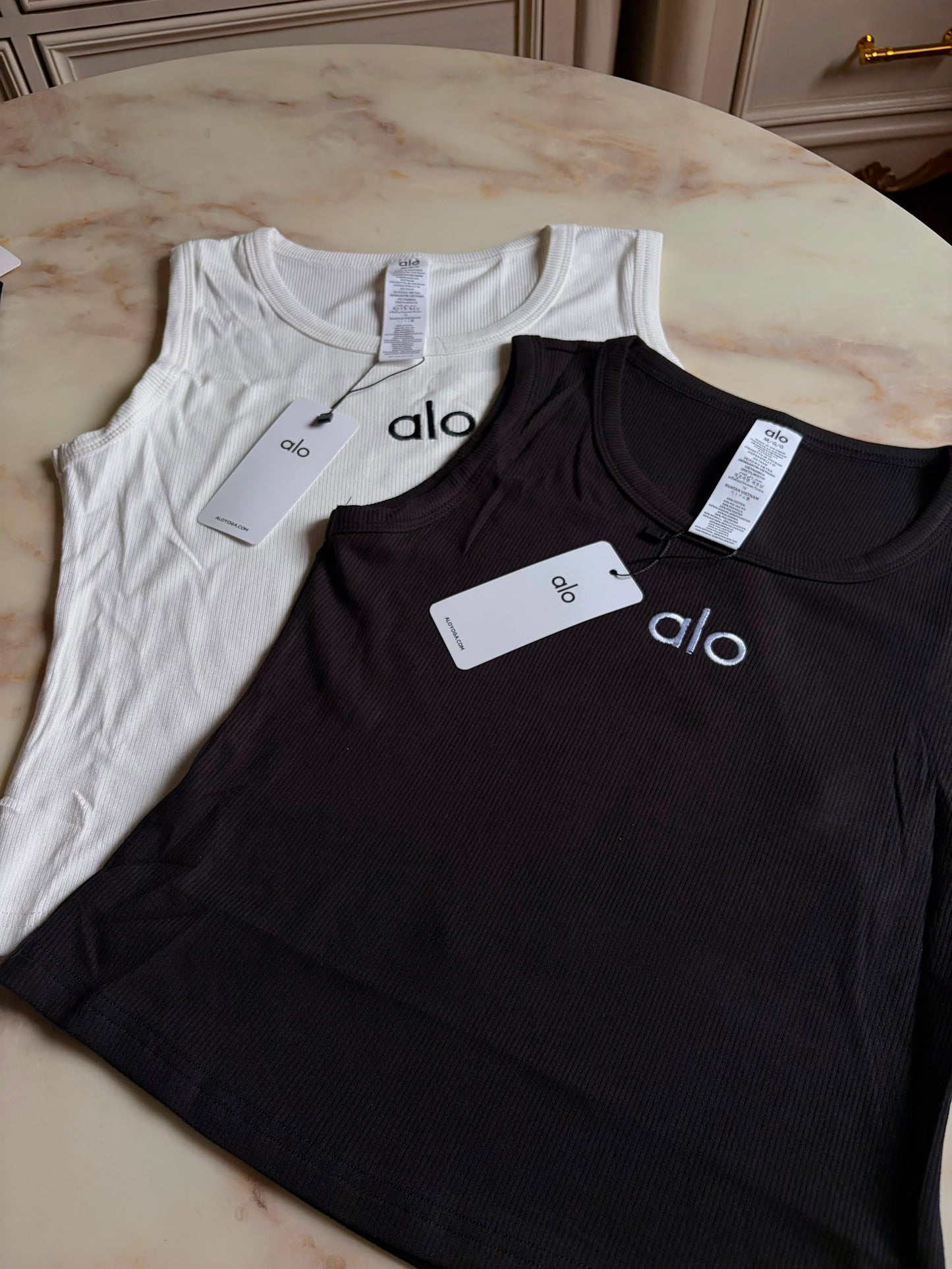 Alo ribbed cropped tank top