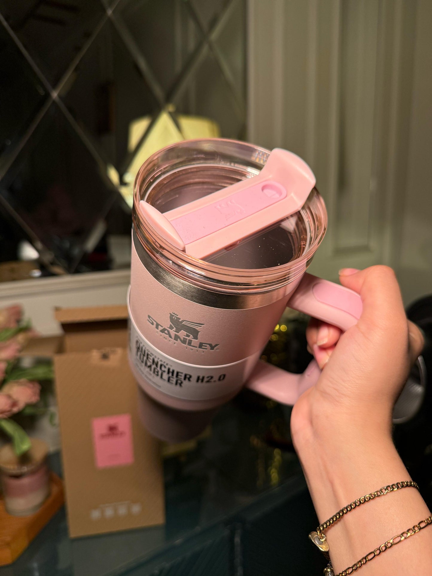 Pink Stanley 40oz (IMMEDIATE DELIVERY AVAILABLE)