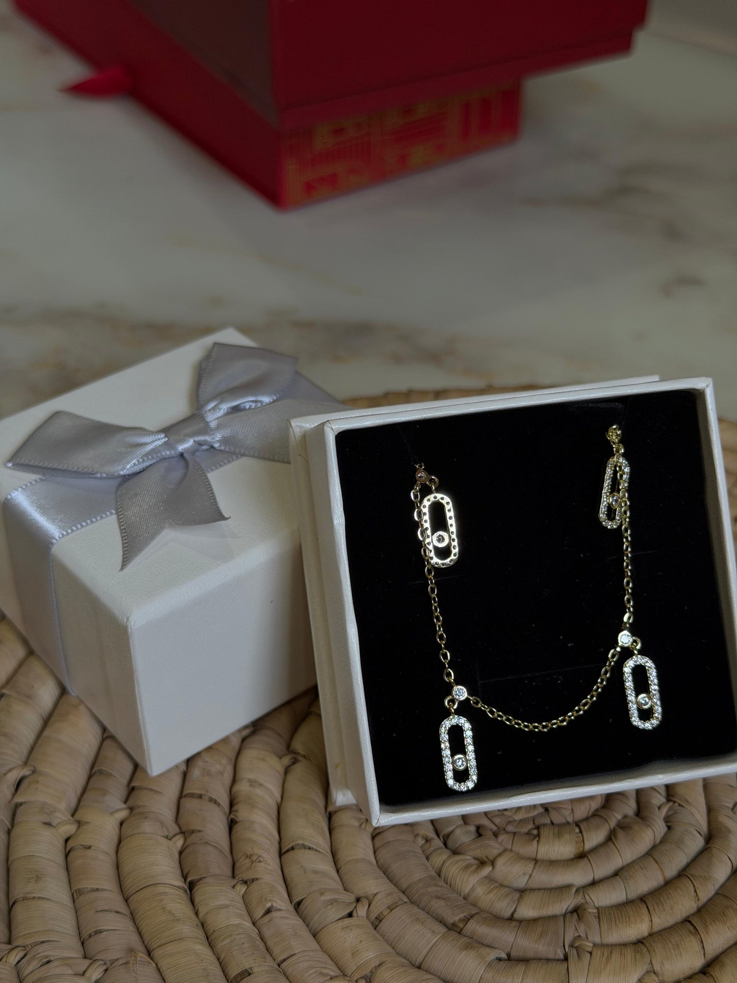 Messika MOVE UNO PAVÉ DROP PENDANT CHOKER Necklace