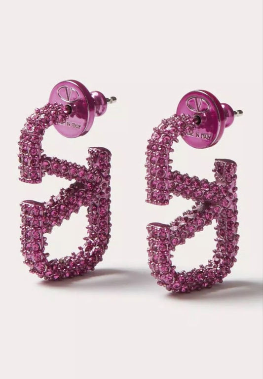 Small Pink Glitter Valentino studs (instock)