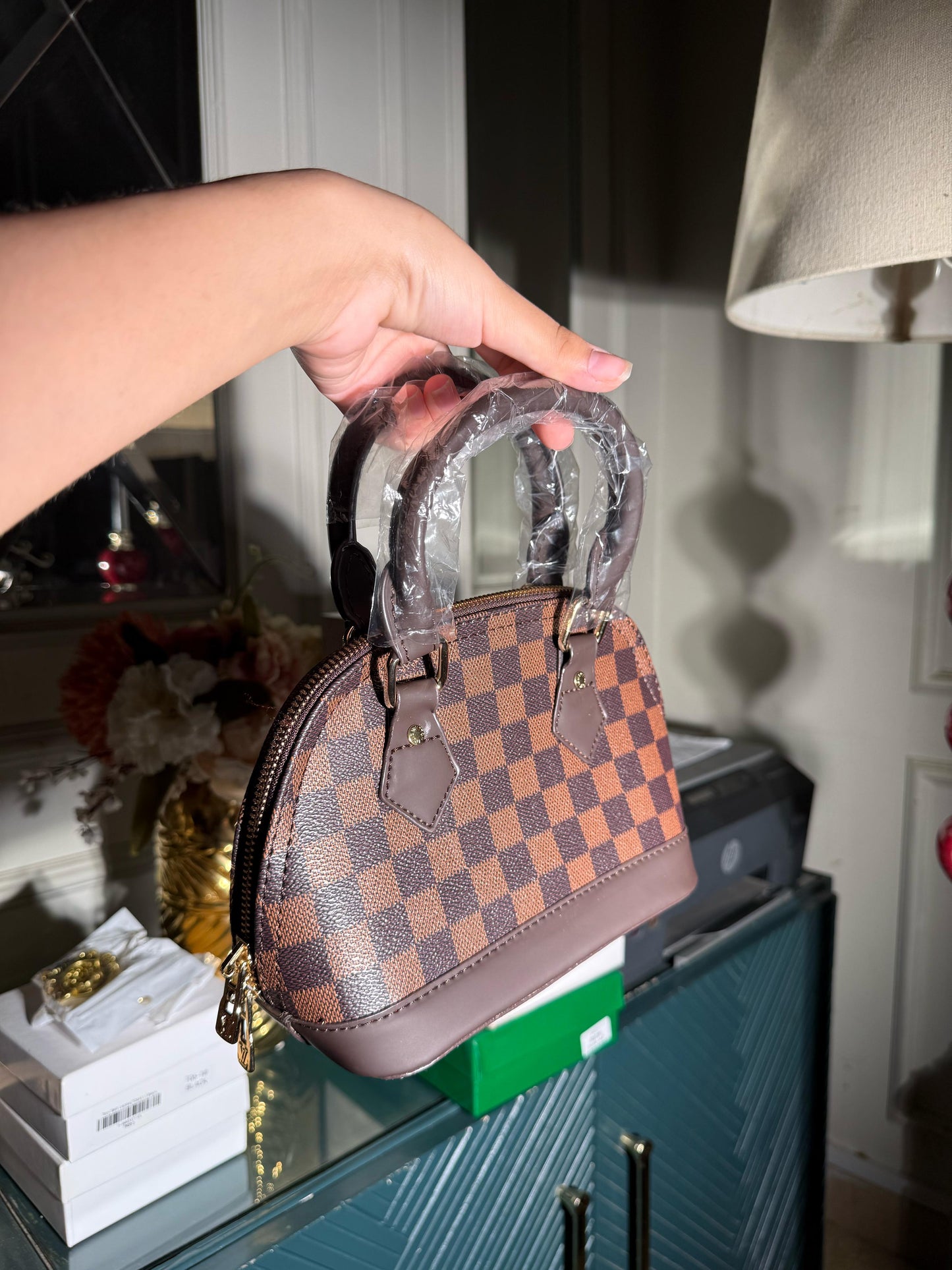 Louis Vuitton bag (IMMEDIATE DELIVERY AVAILABLE)