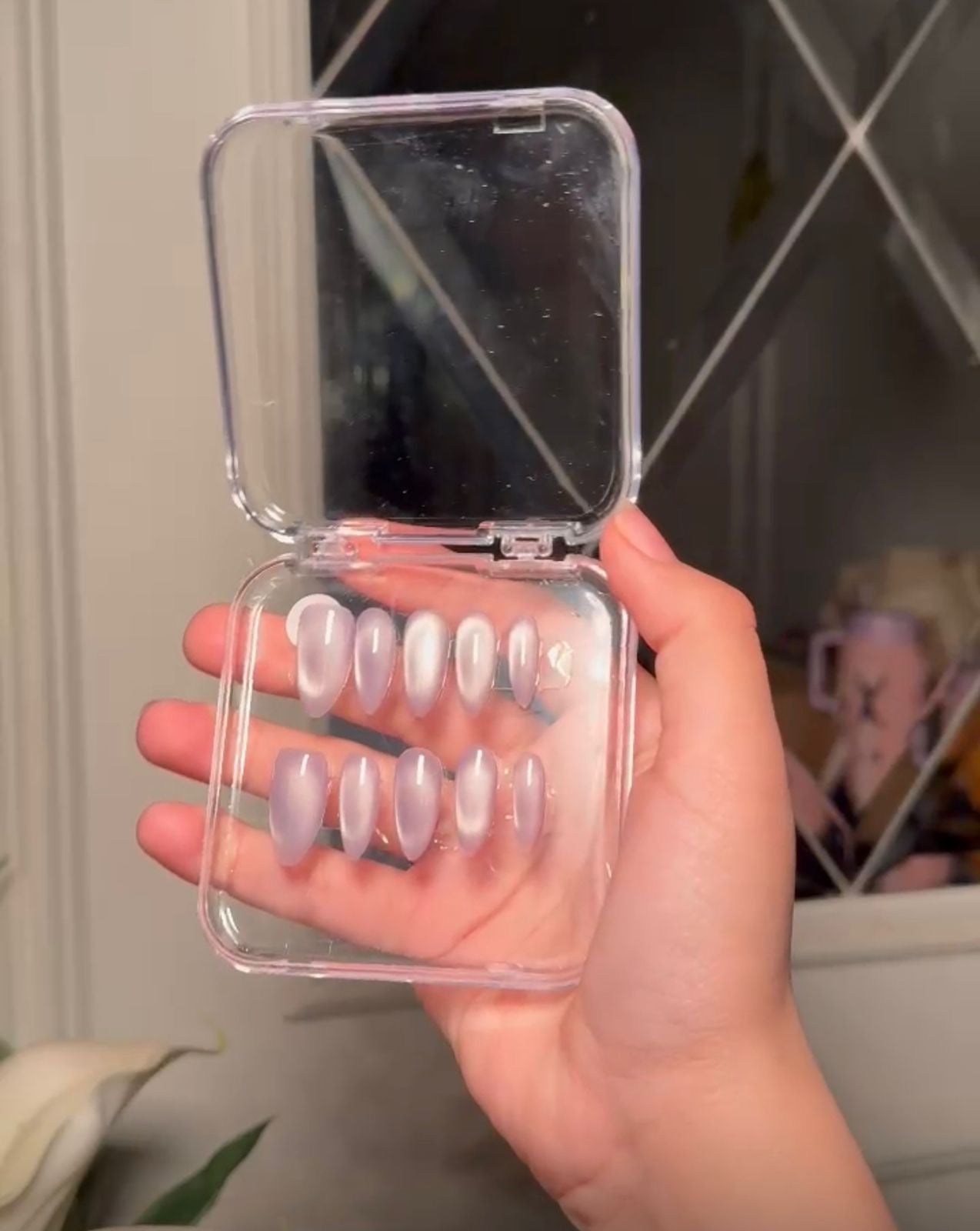 Moon Hand made nails L2