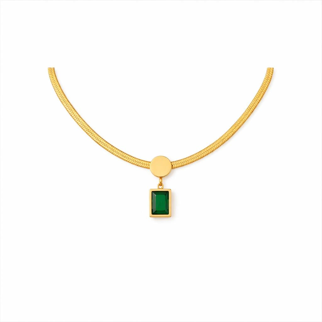 Emerald gold necklace
