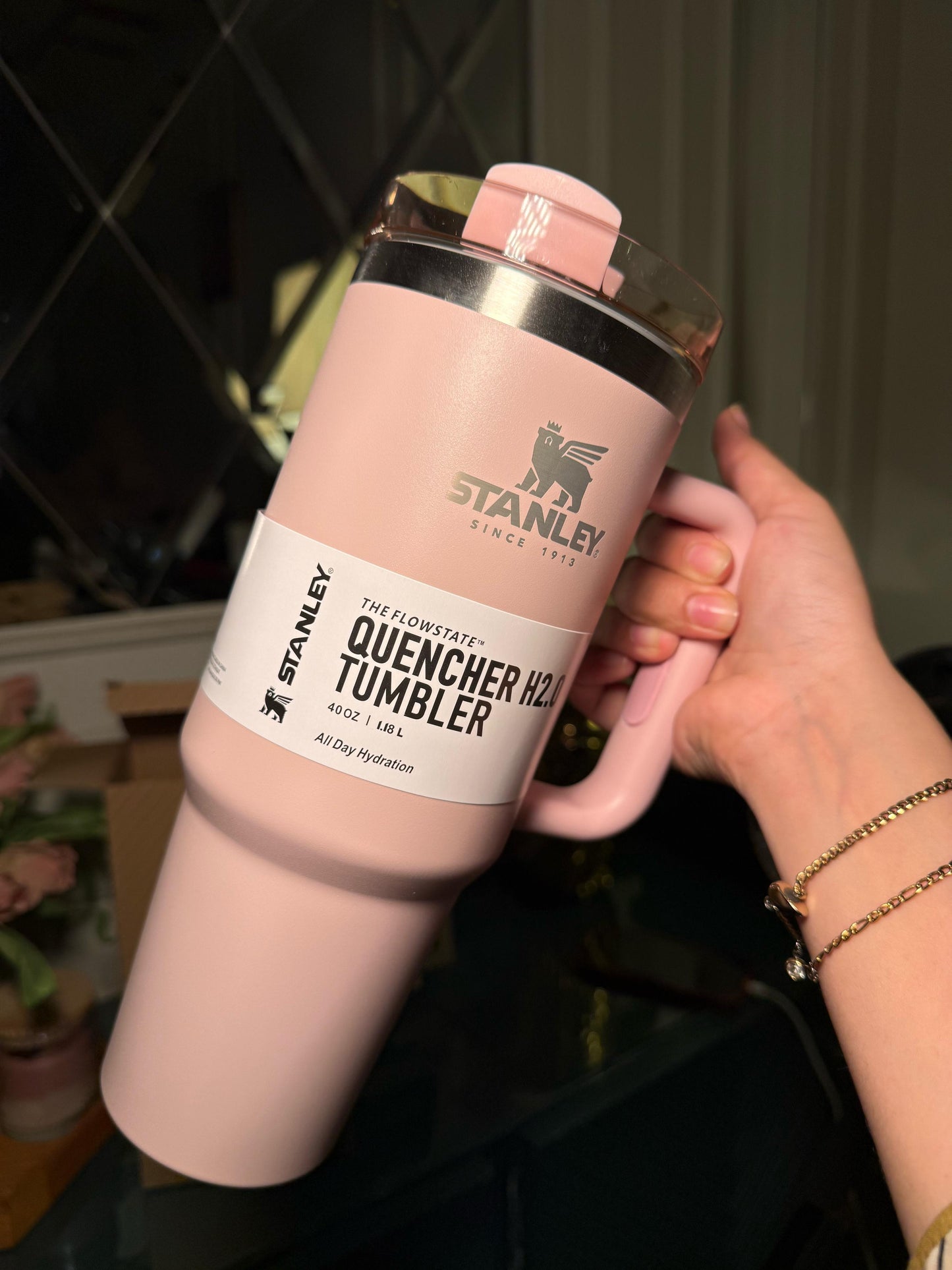 Pink Stanley 40oz (IMMEDIATE DELIVERY AVAILABLE)