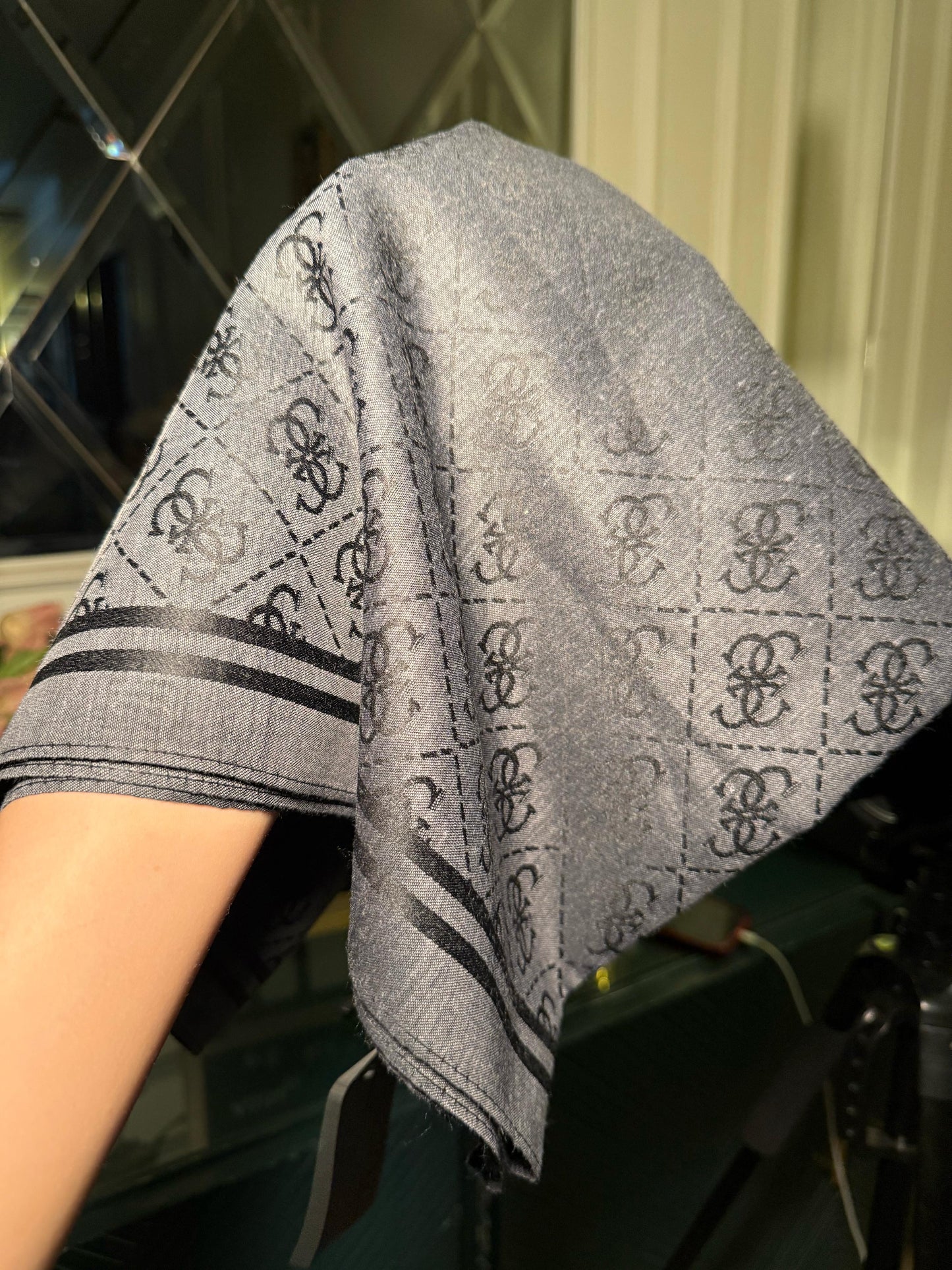 GUESS Black scarf/ stole (IMMEDIATE DELIVERY AVAILABLE)