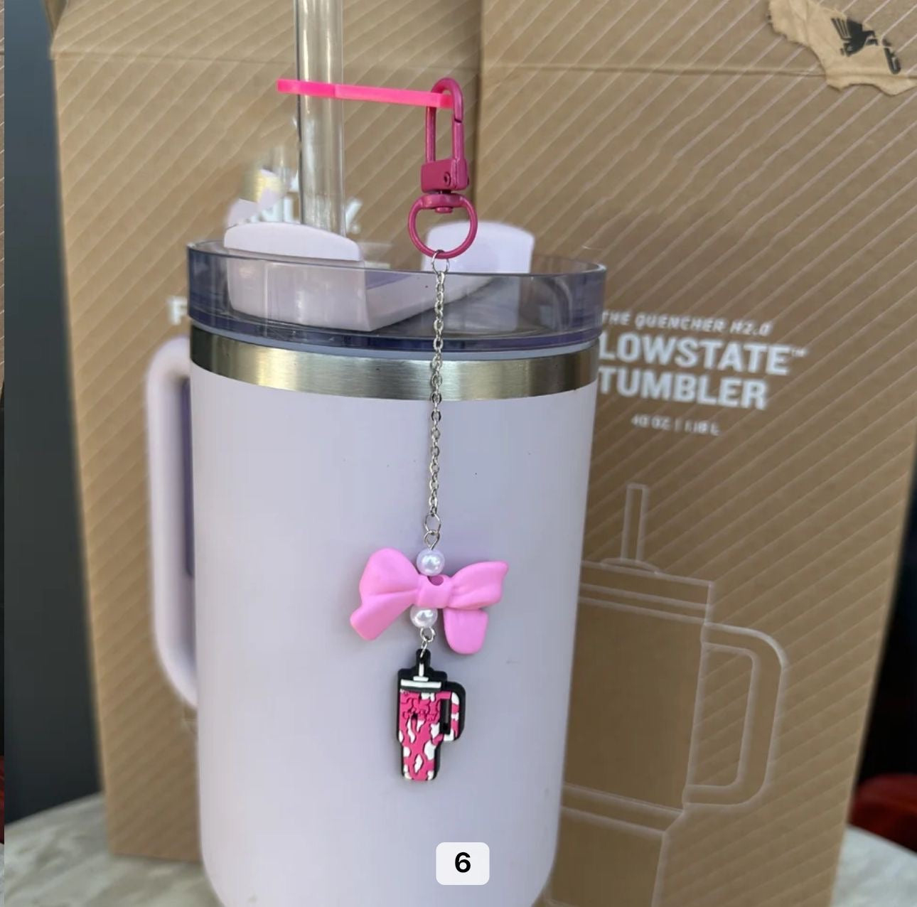 Tumbler charm with bow