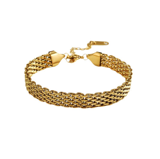 Gold pleated bracelet