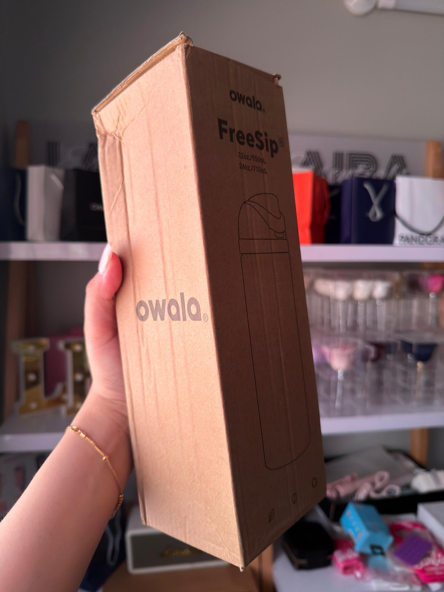 Owala Free Sip water leak proof insulated bottles 32oz