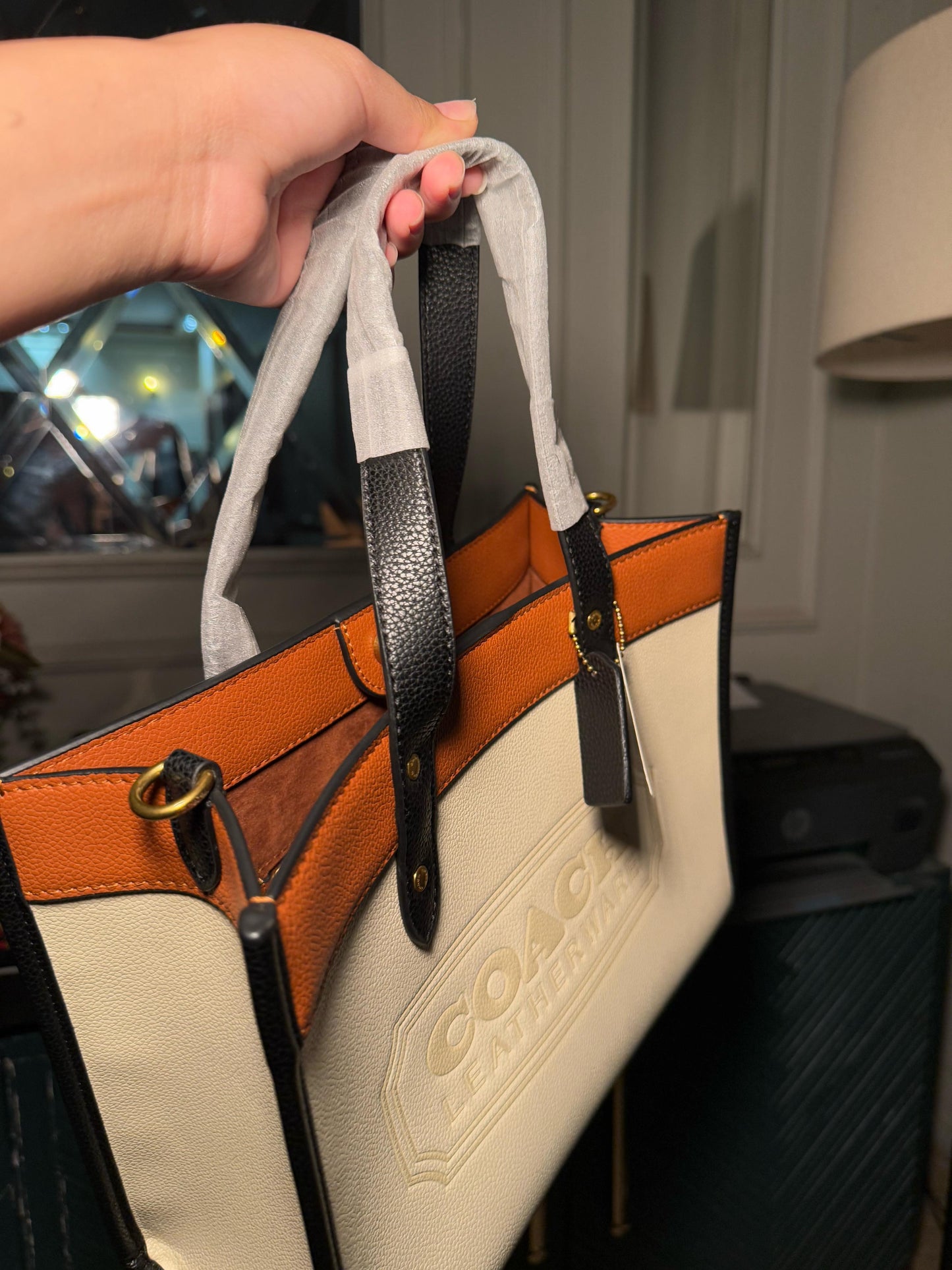 Coach tote bag with box (pre order)