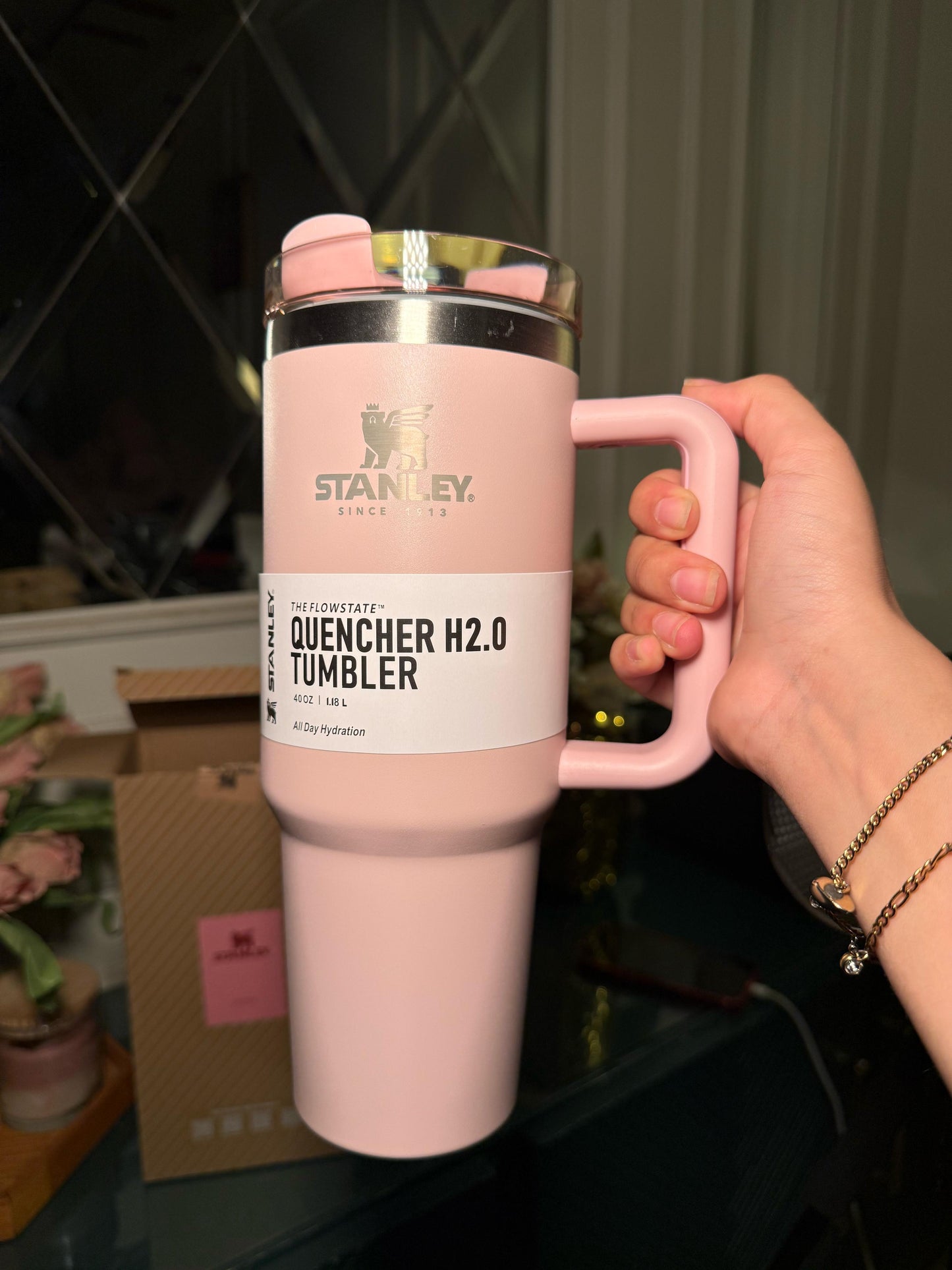 Pink Stanley 40oz (IMMEDIATE DELIVERY AVAILABLE)
