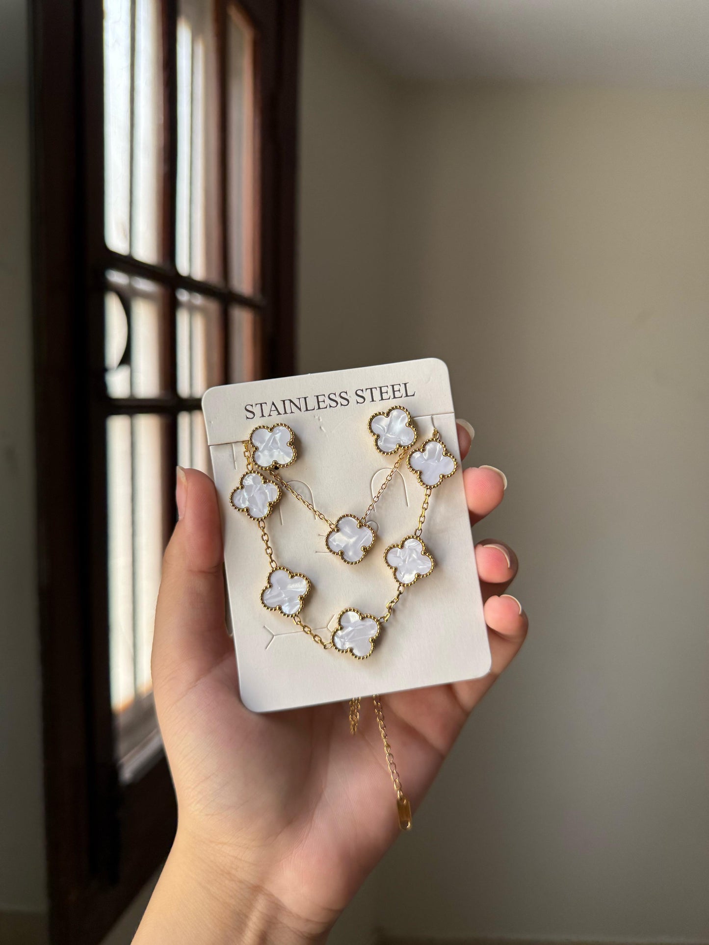 Ivory Fleur vancleef set 15mm flower (immediate delivery available)