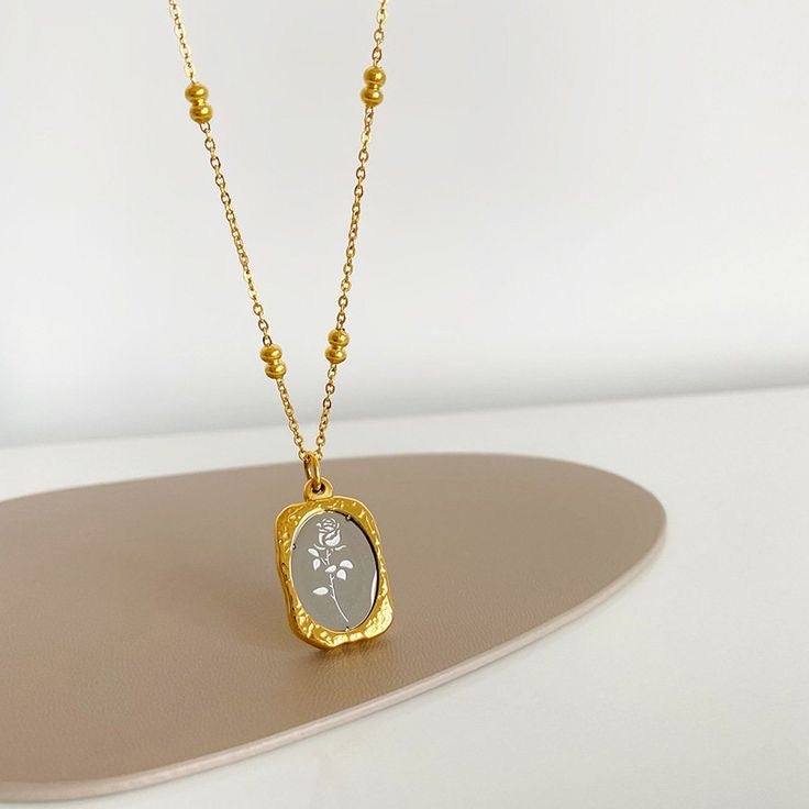 Grey rose necklace