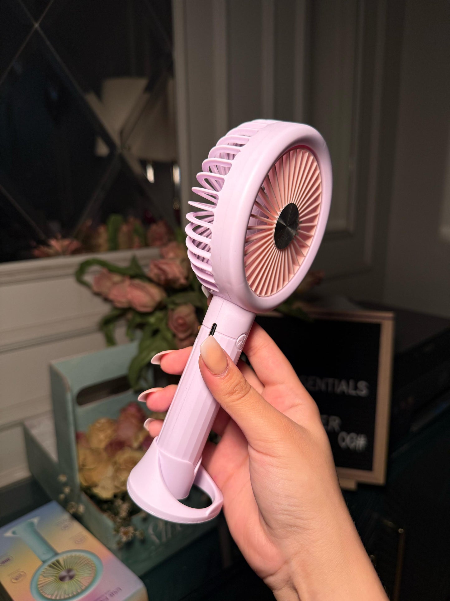 Lilac Breeze Blower Fan F20