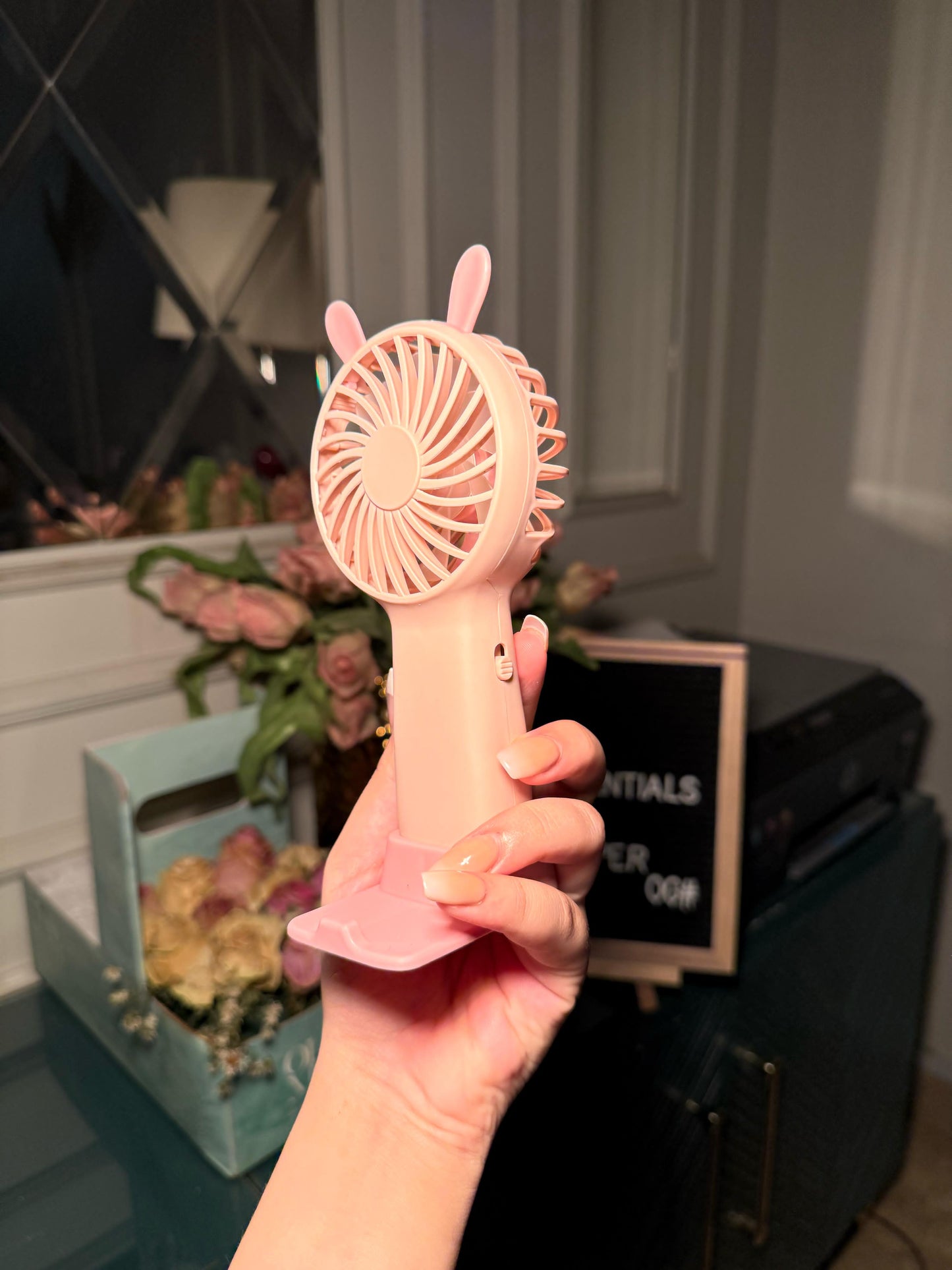 Blush Bunny Wind Fan F24