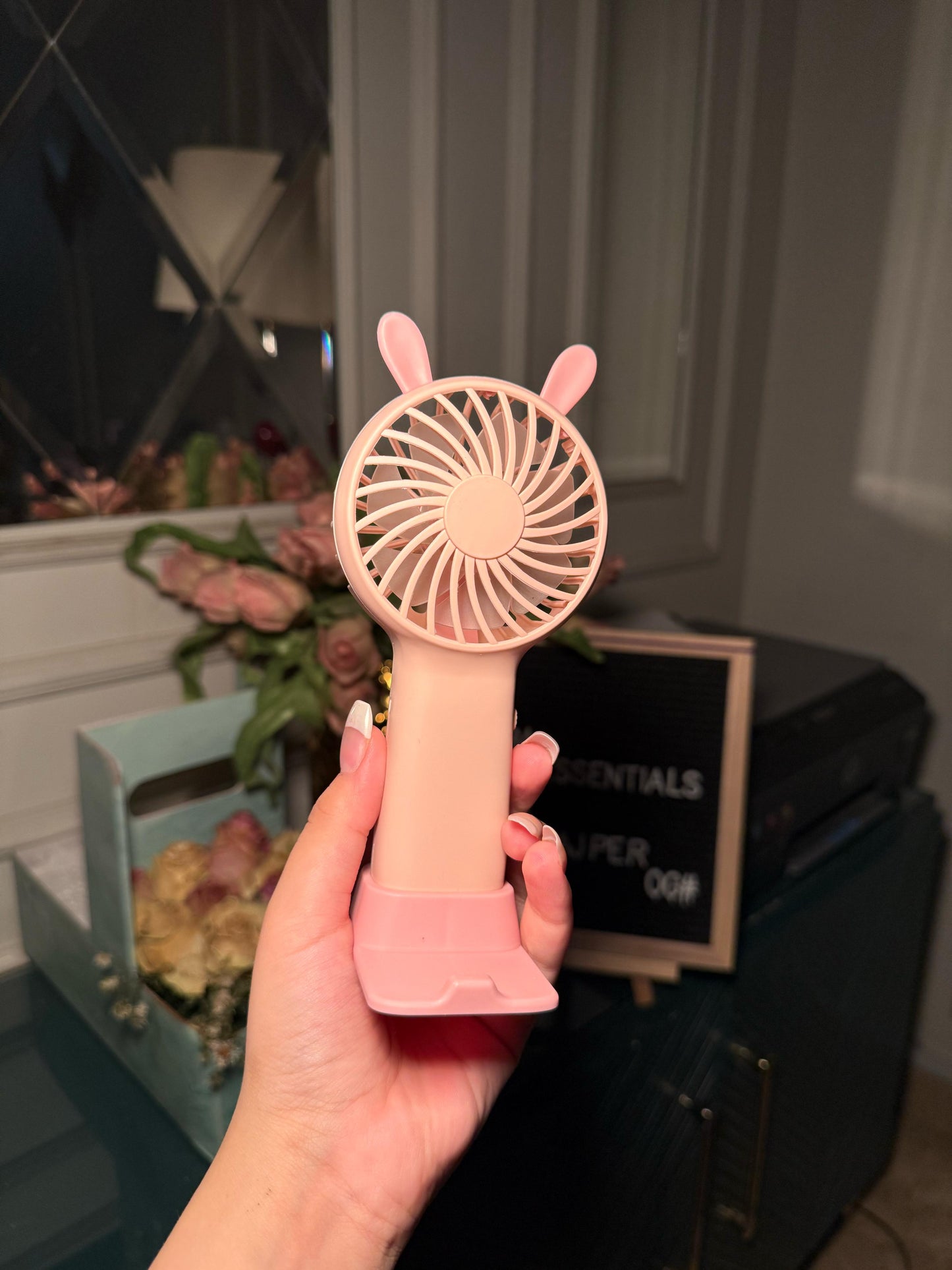 Blush Bunny Wind Fan F24