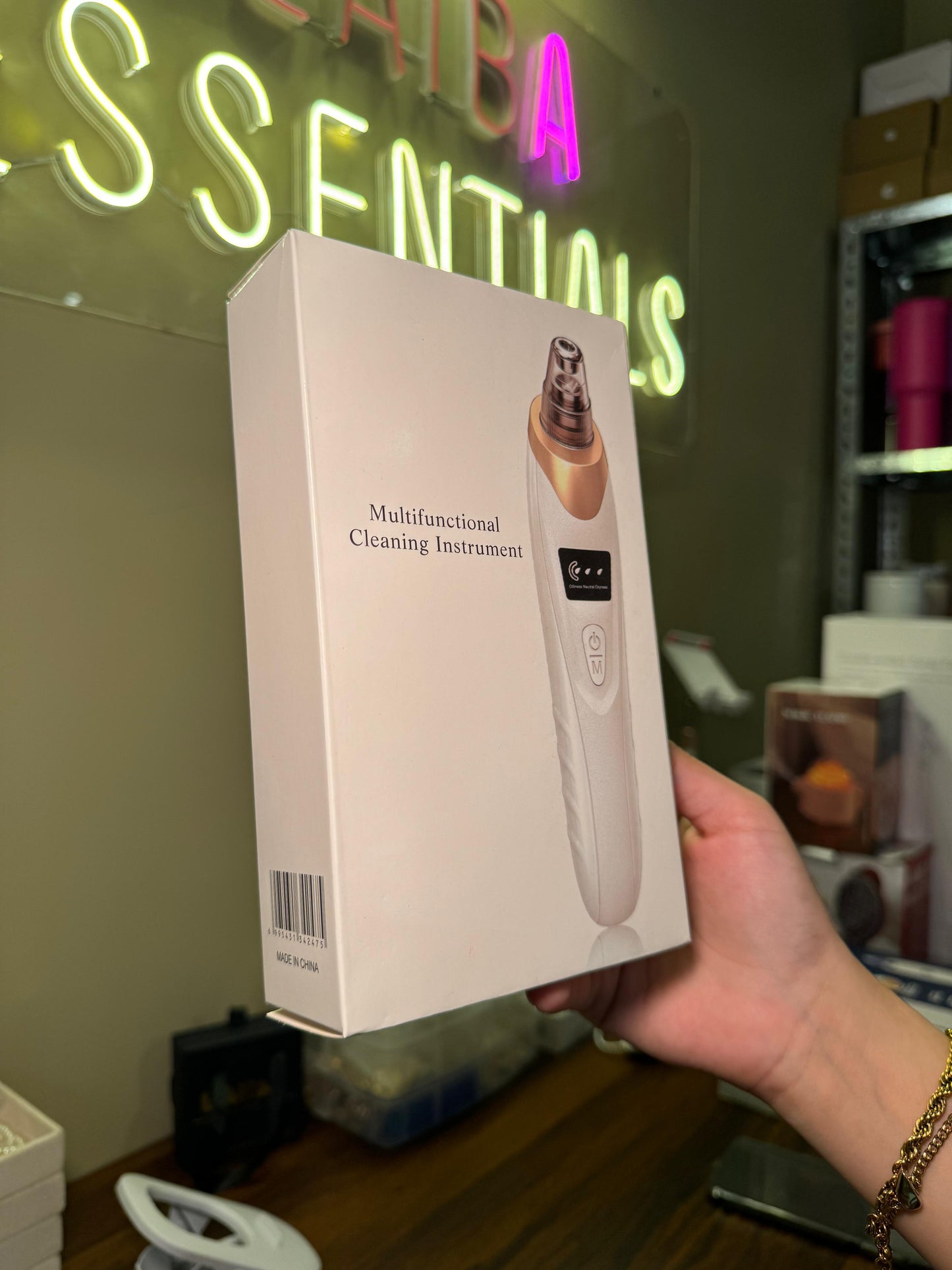 Multifunction pore cleansing suction device