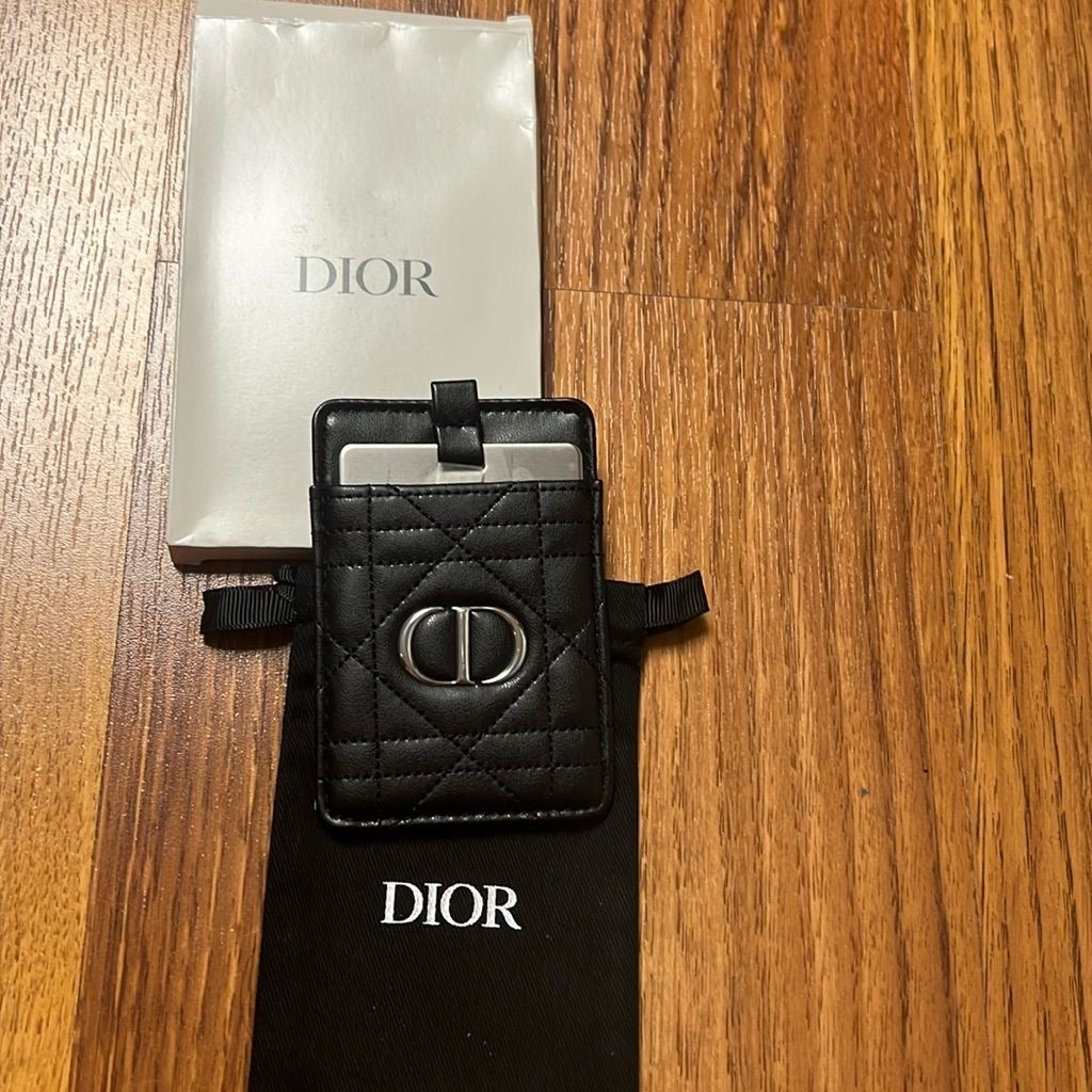 Dior Magnif Cardholder (Entire box packaging/ Dust Bag) (15-20 Days Delivery Time)