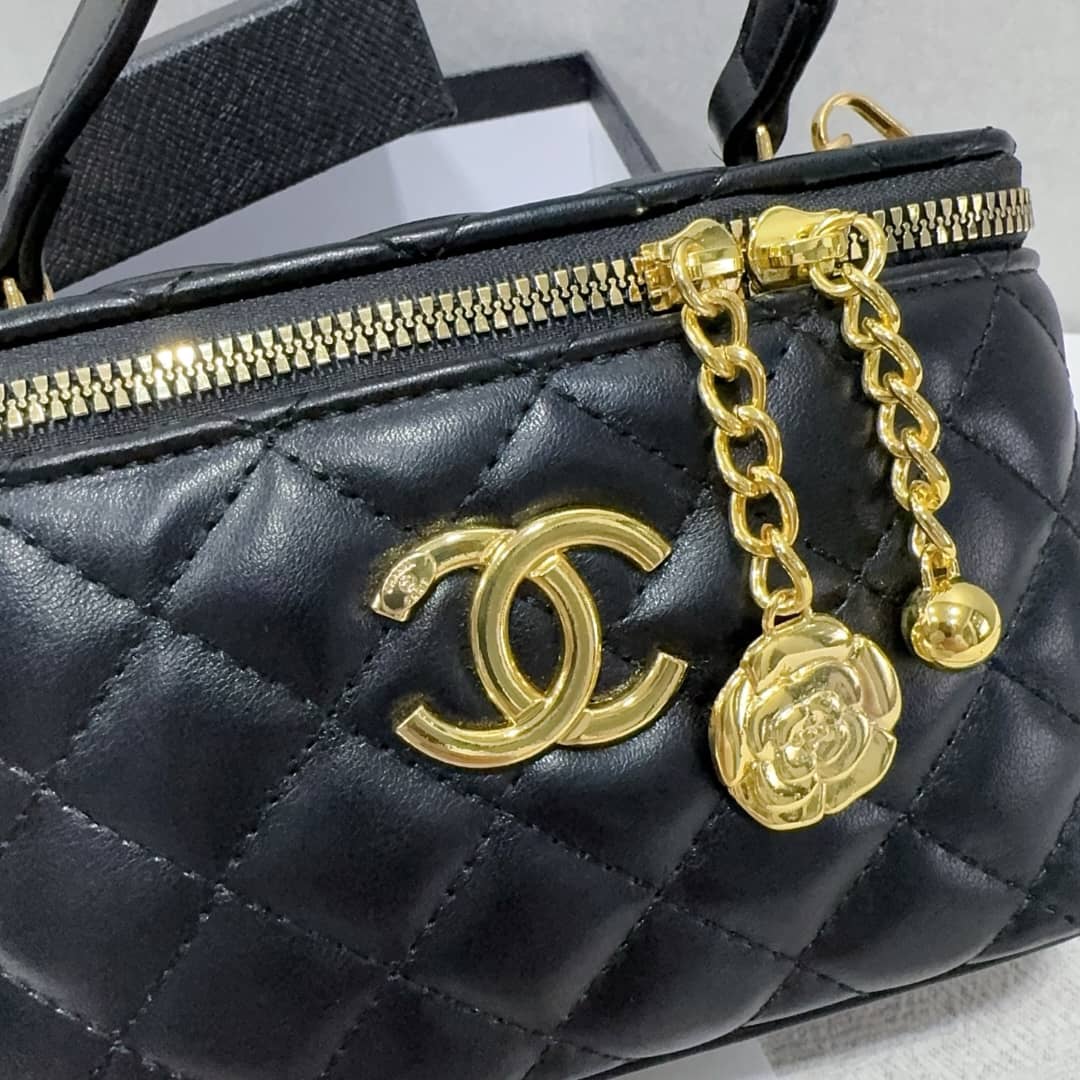 Chanel box bag (available for immediate delivery)