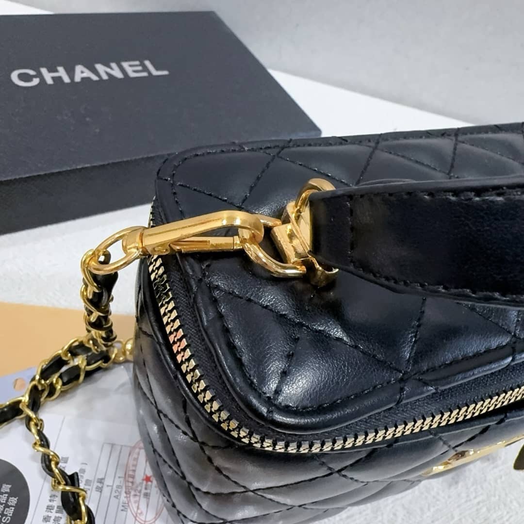 Chanel box bag (available for immediate delivery)