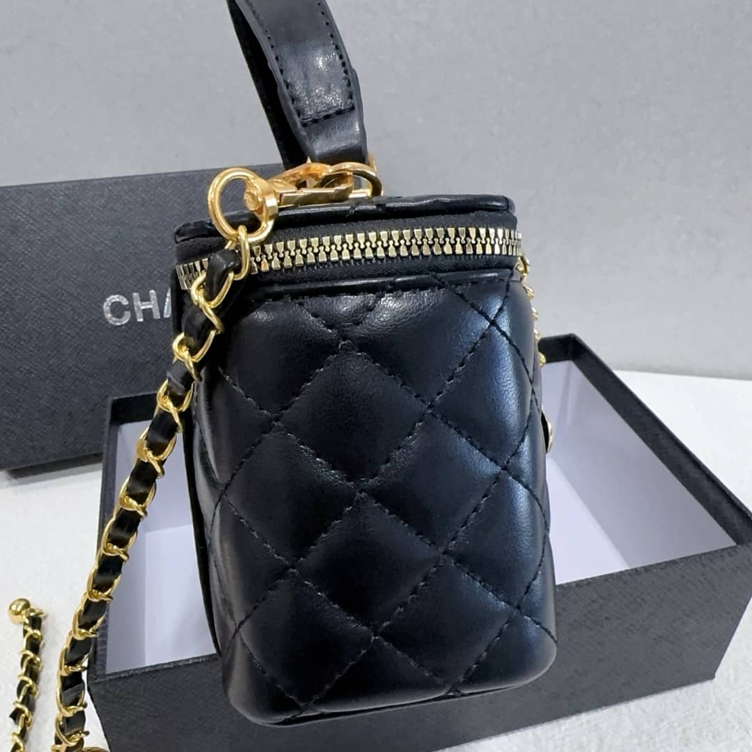 Chanel box bag (available for immediate delivery)