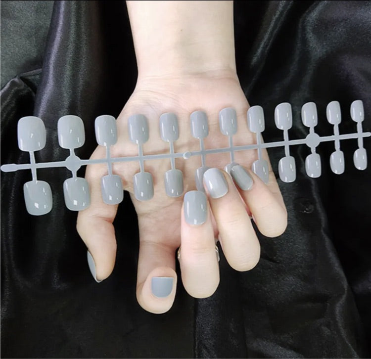 Round Shape Press On Nails π
π»