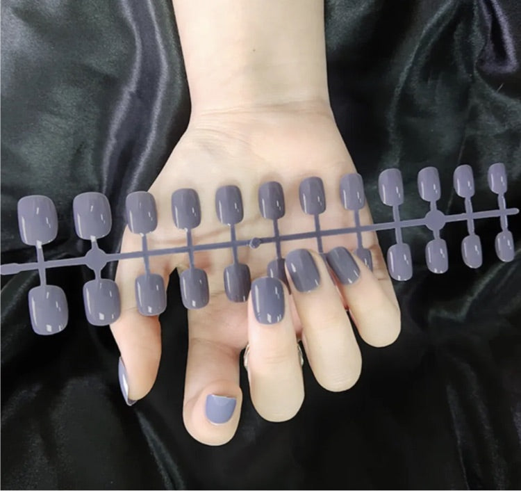 Round Shape Press On Nails π
π»