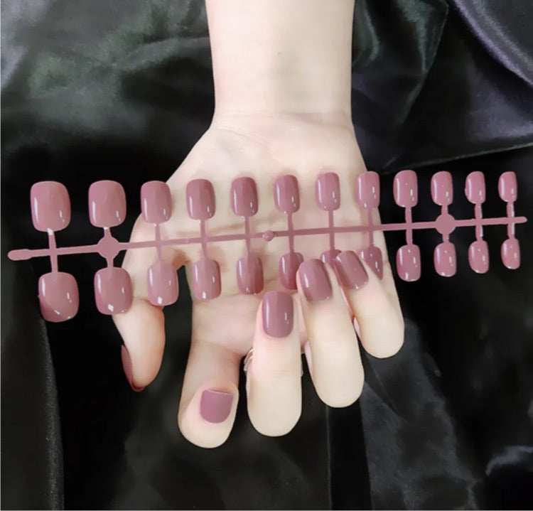 Round Shape Press On Nails π
π»