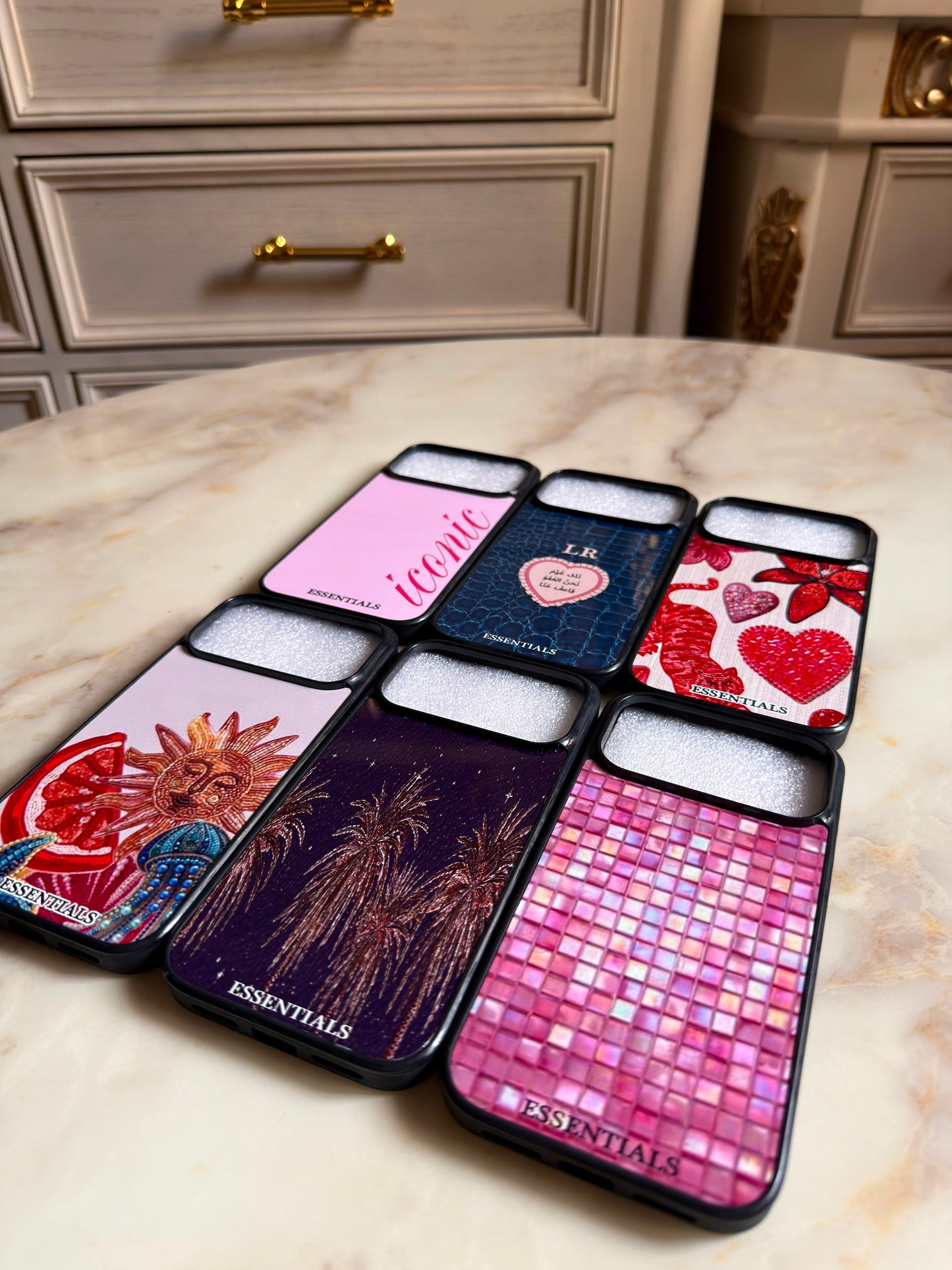Iconic Romance Collection-iPhone 17 Pro Max