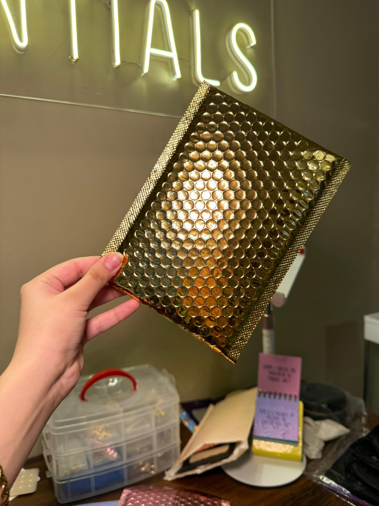 Golden holographic bubble mailer 15*20cm