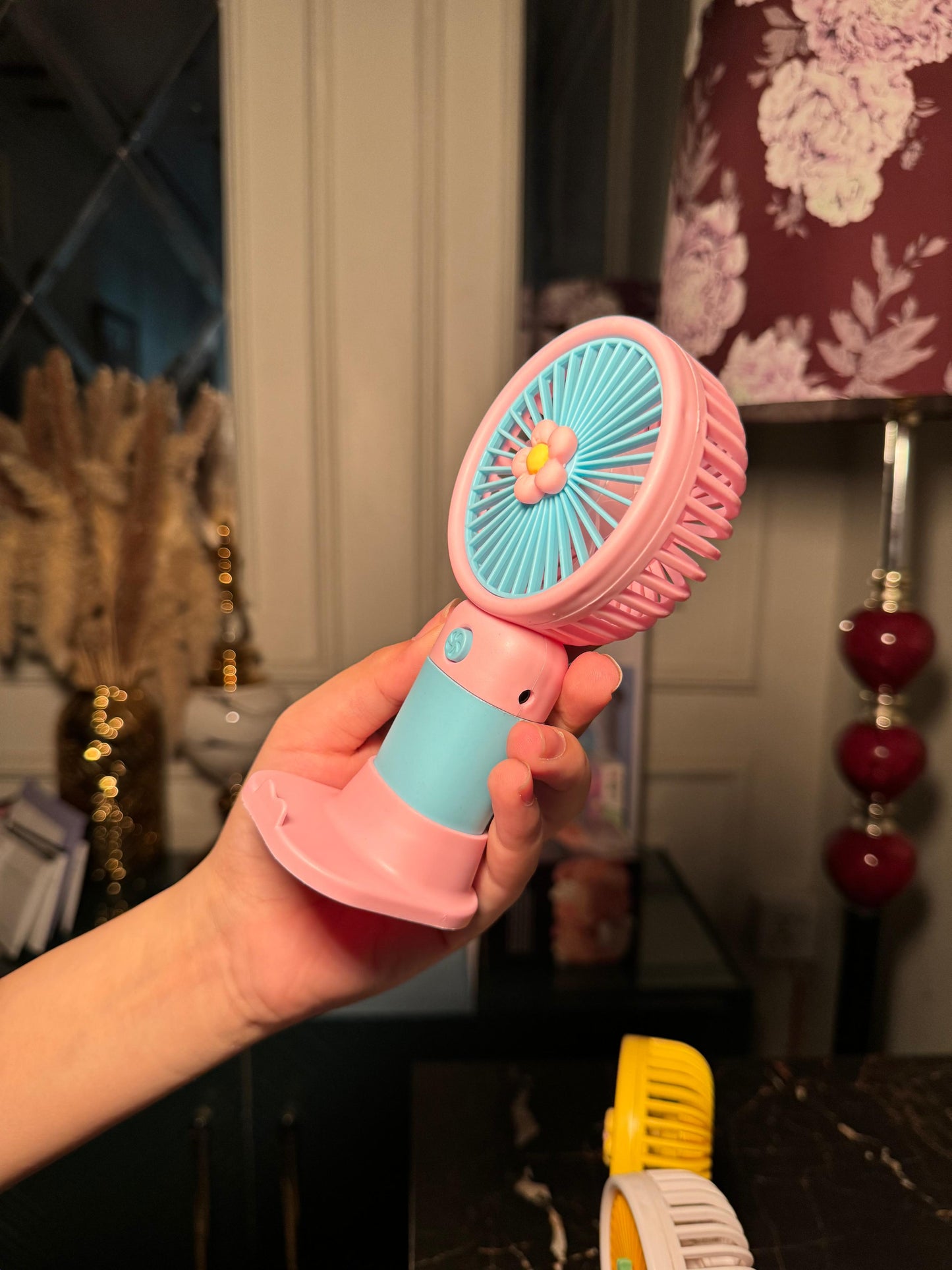 F13 Flower mini fan