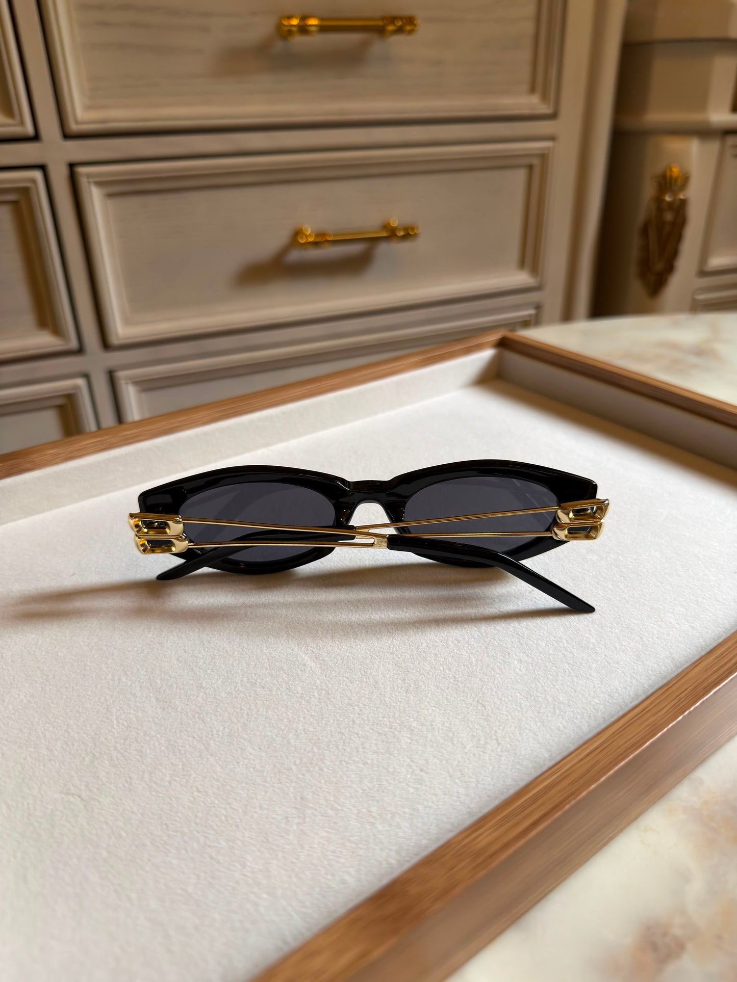 Gentle Monster Noir Oval Sunglasses