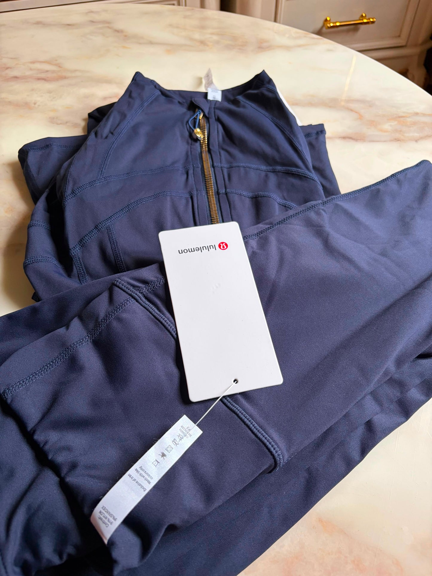 Lululemon Define Jacket and trouser set