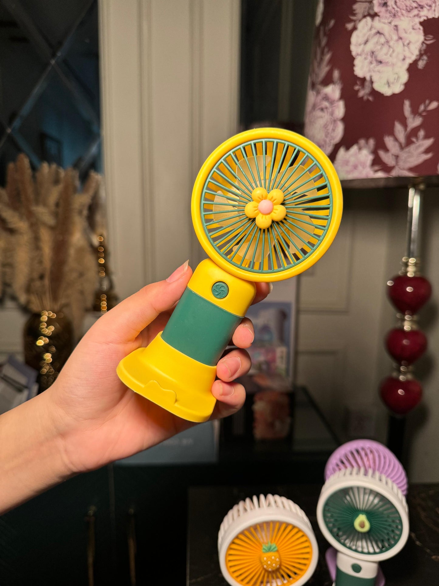 F13 Flower mini fan