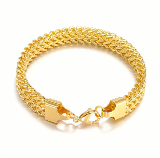 Bold gold pleated bracelet