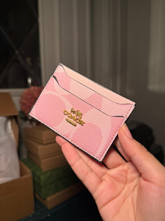 Coach Signature Canvas Card holder Case in Pink.(IMMEDIATE DELIVERY AVAILABLE)