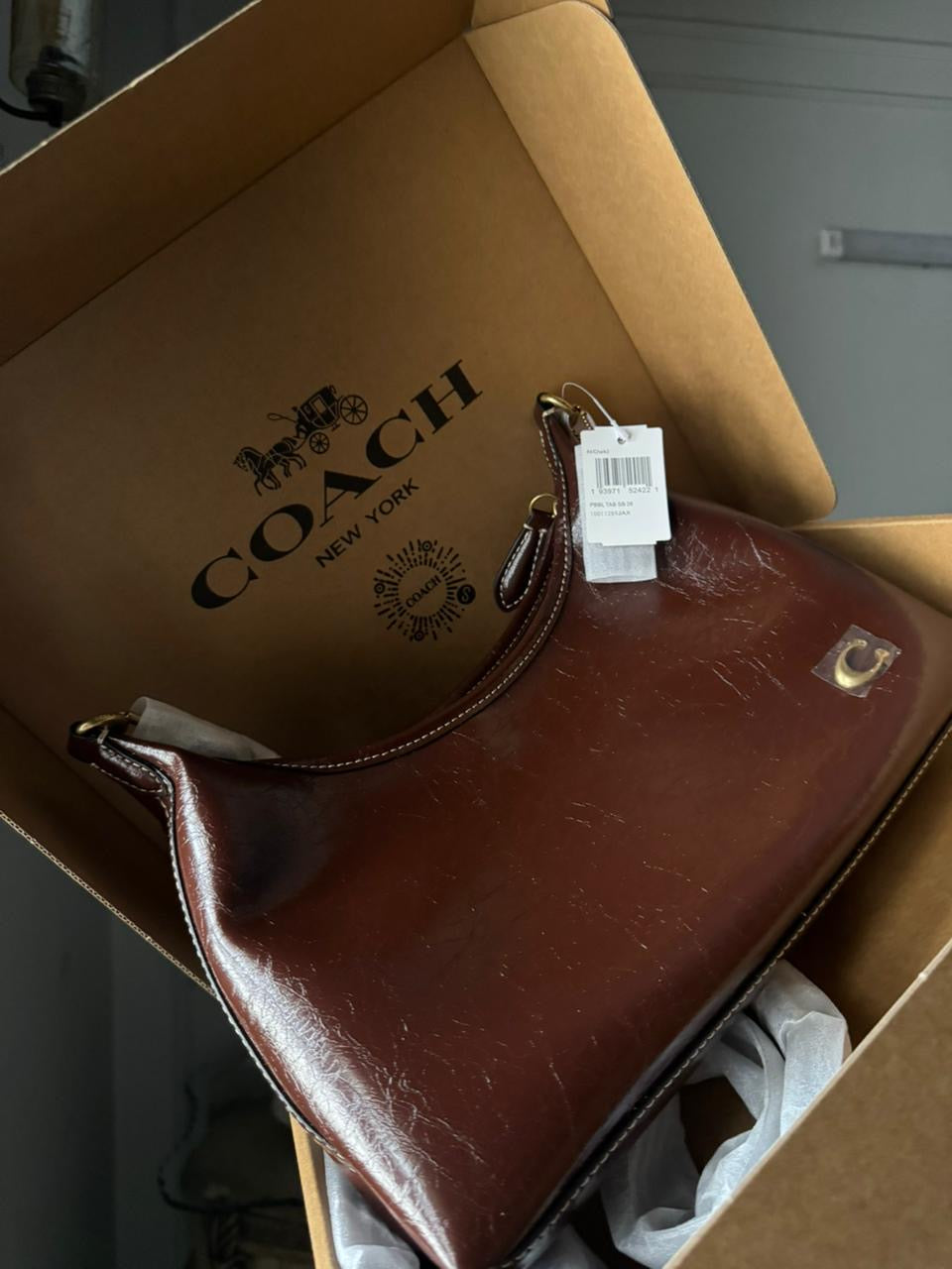 Coach proper leather maple color with entire box packaging premium quality