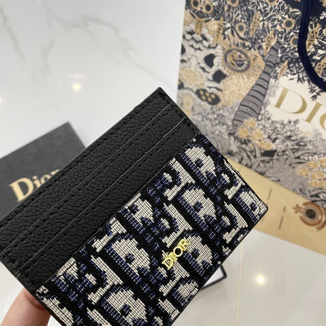 Dior cardholder (in stock)