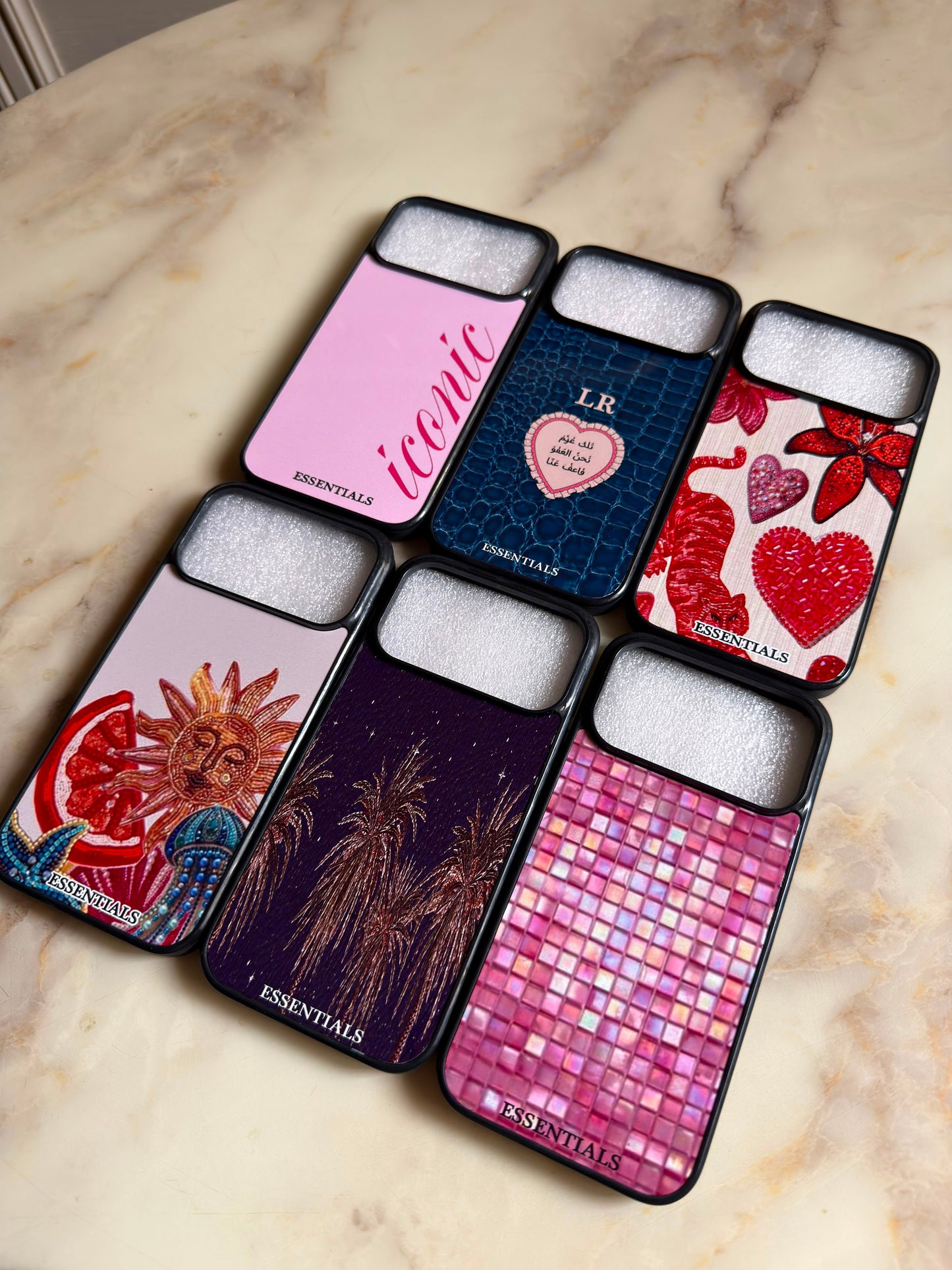 Iconic Romance Collection-iPhone 17 Pro Max