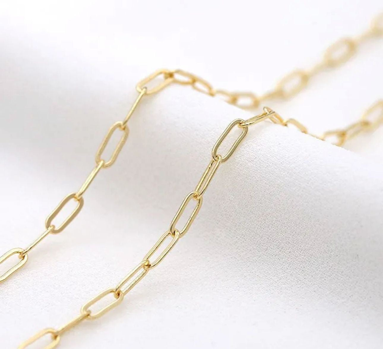 Paper clip link chain