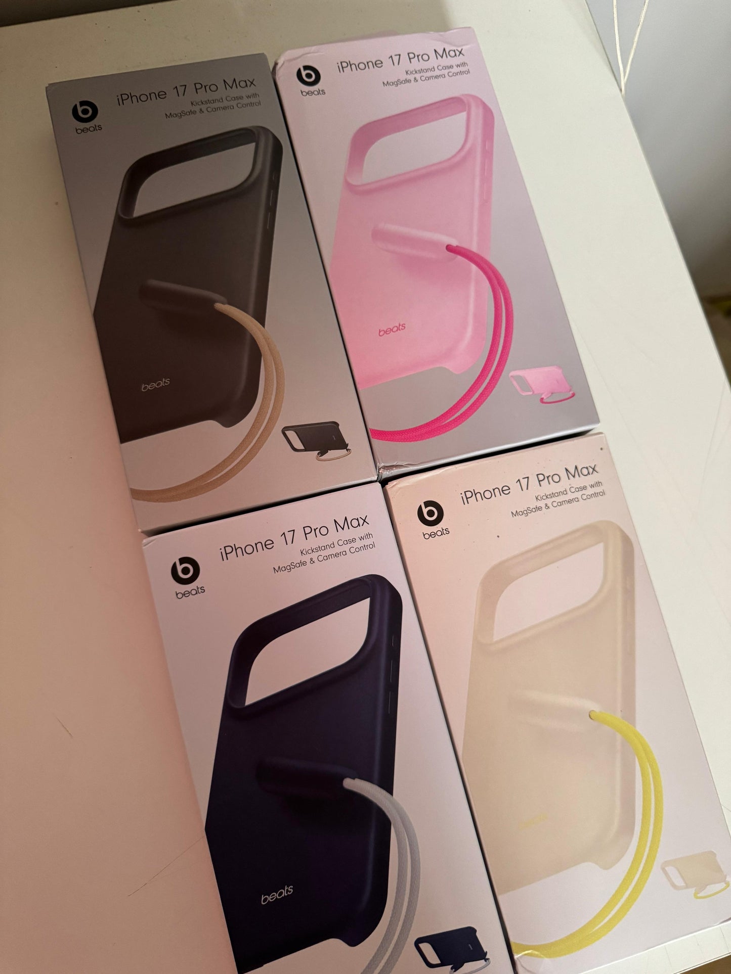 Beats iPhone 17 Pro Max Kickstand Case