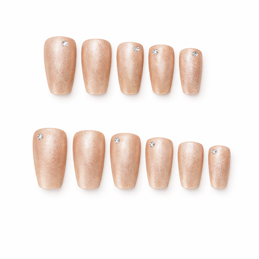 Beige glow hand made nails L26