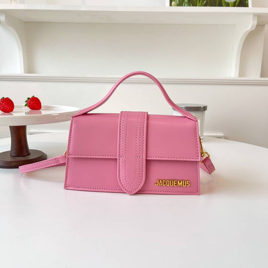 Baby pink Jacquemus hand bag (in stock)