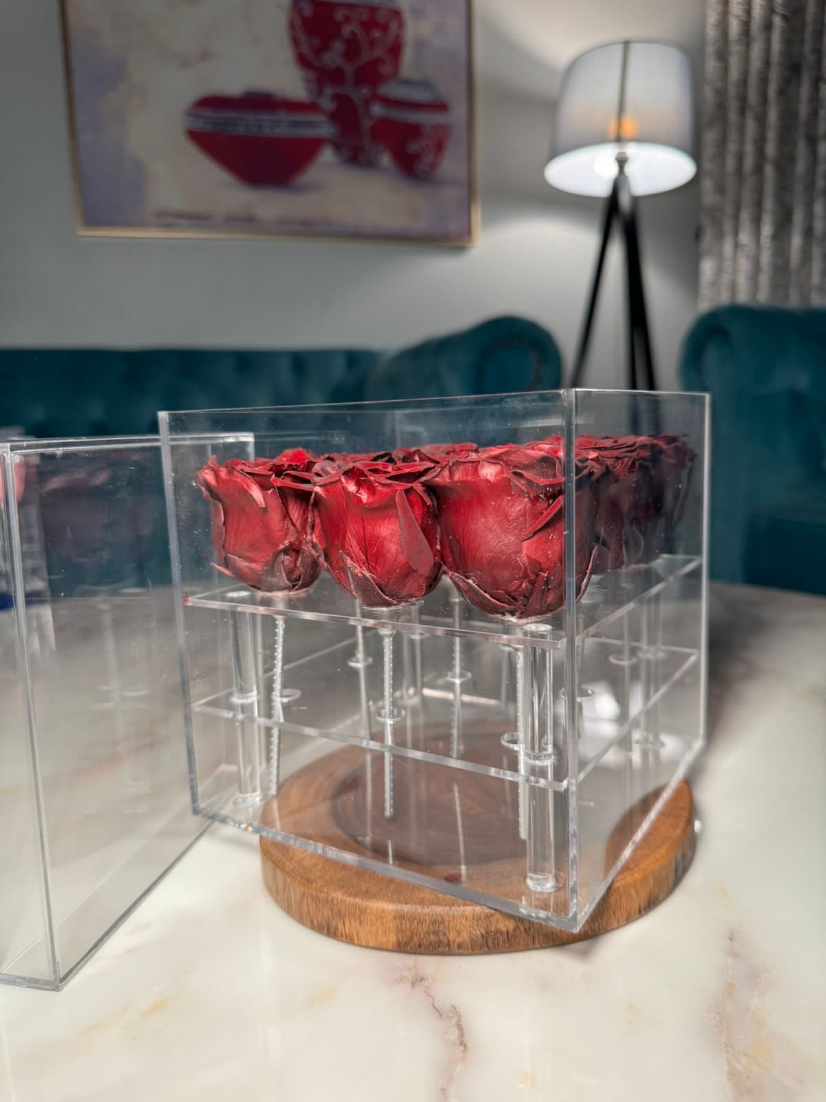 Box of 9 dark red preserved roses