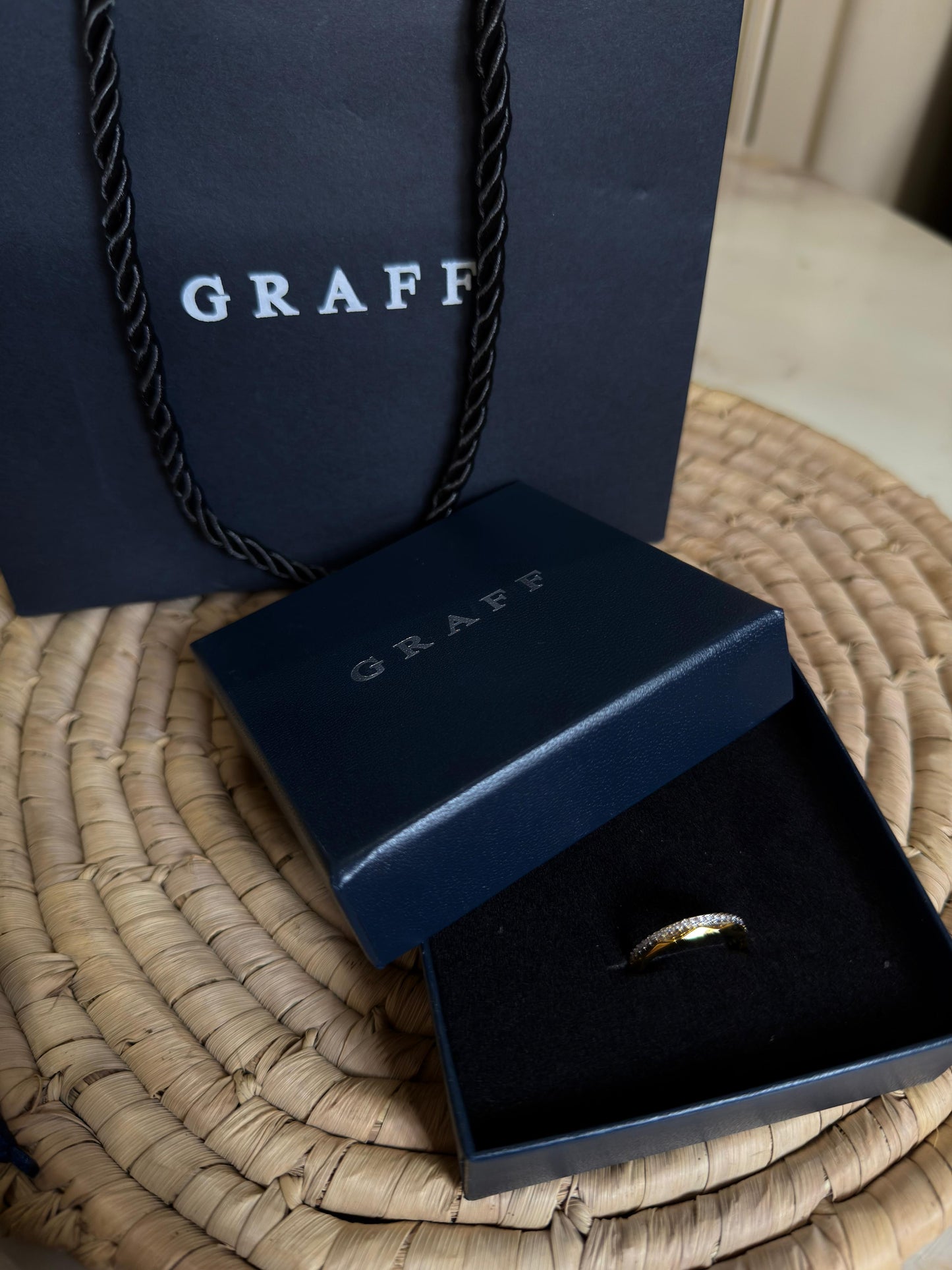 Graff Laurence Signature Diamond and Gold Band Ring (with box & proper packaging)
