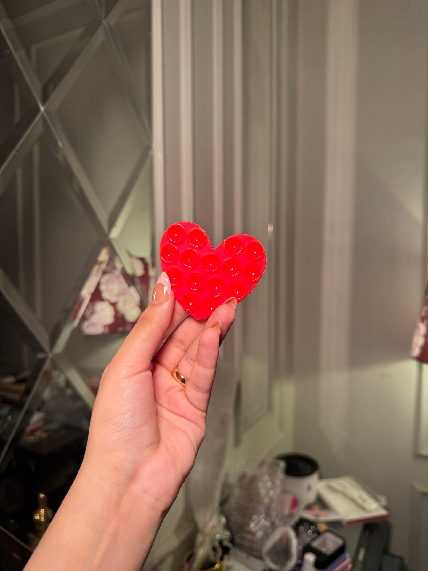 Red Single side heart grippy