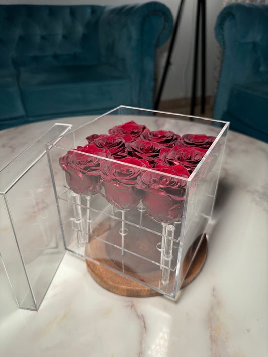 Box of 9 dark red preserved roses