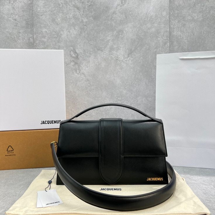 Jacquemus hand bag (pre order)